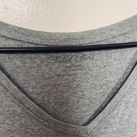 Grey long sleeve - Picture 3 of 4